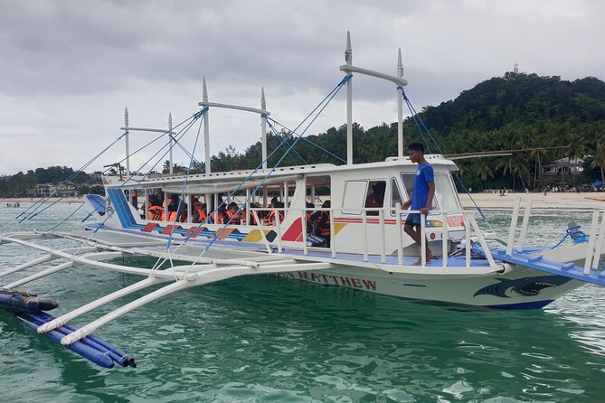 4 Hour Private Boracay Island Hopping Tour - What this four-hour Boracay trip is really like