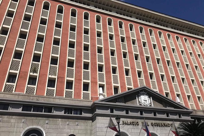 A private Historical Intramuros & highlights in Manila - Rizal Park gives you a national point of view