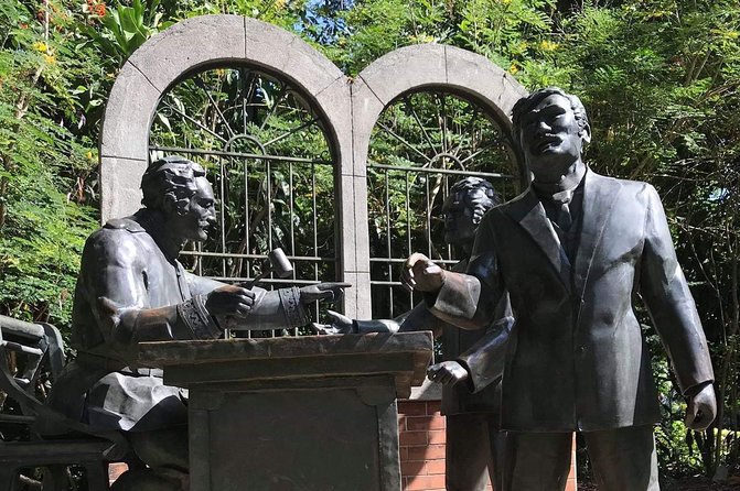 A private Historical Intramuros & highlights in Manila - Fort Santiago starts the story
