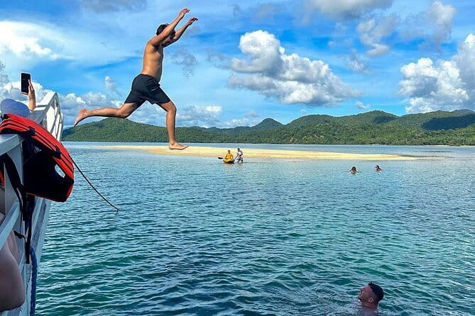 All-Inclusive El Nido Beach Hopping Private Tour - Who will enjoy this beach-hopping day