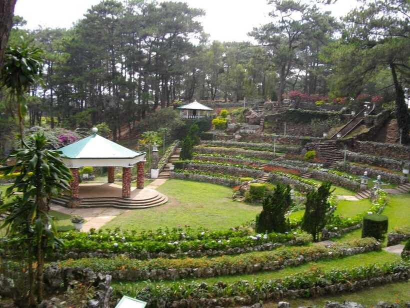 Baguio City Tour - Mines View Park and the mountain outlook