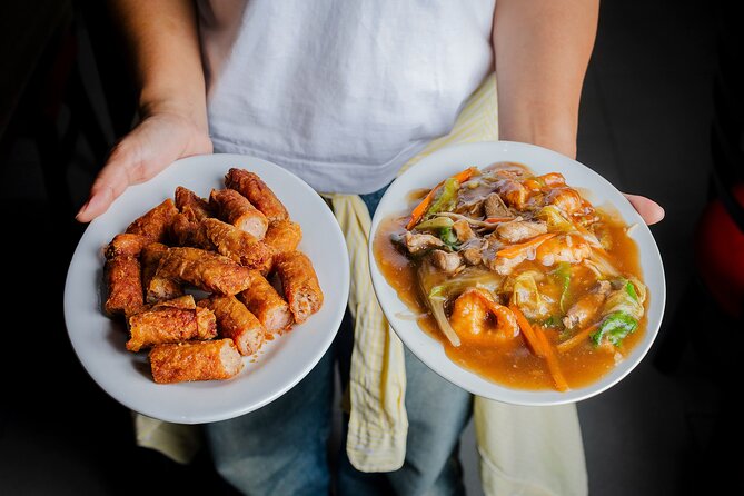 Binondo Bites Manila Food Tour with 15+ Tastings - The first tastings explain the Filipino-Chinese connection