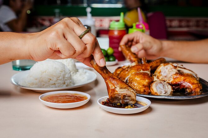 Binondo Bites Manila Food Tour with 15+ Tastings - Century-old restaurants add depth to the meal