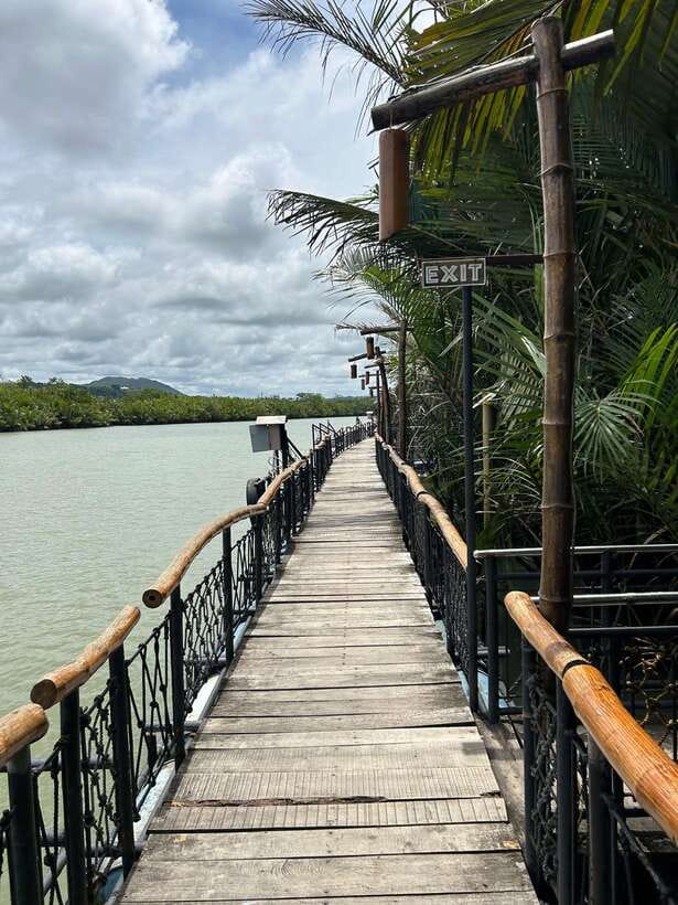 Bohol: Chocolate Hills Tour with Loboc River Cruise & Lunch - The Blood Compact Monument and Baclayon Church