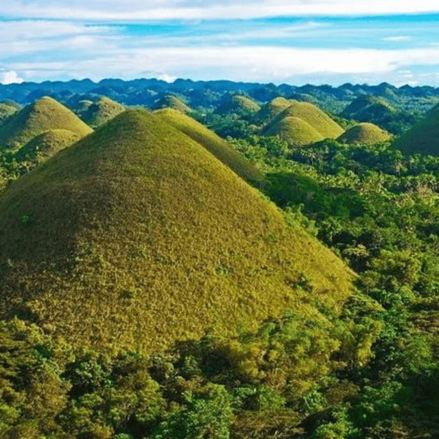 Bohol: Chocolate Hills Tour with Loboc River Cruise & Lunch - Who will get the most from this $68 tour