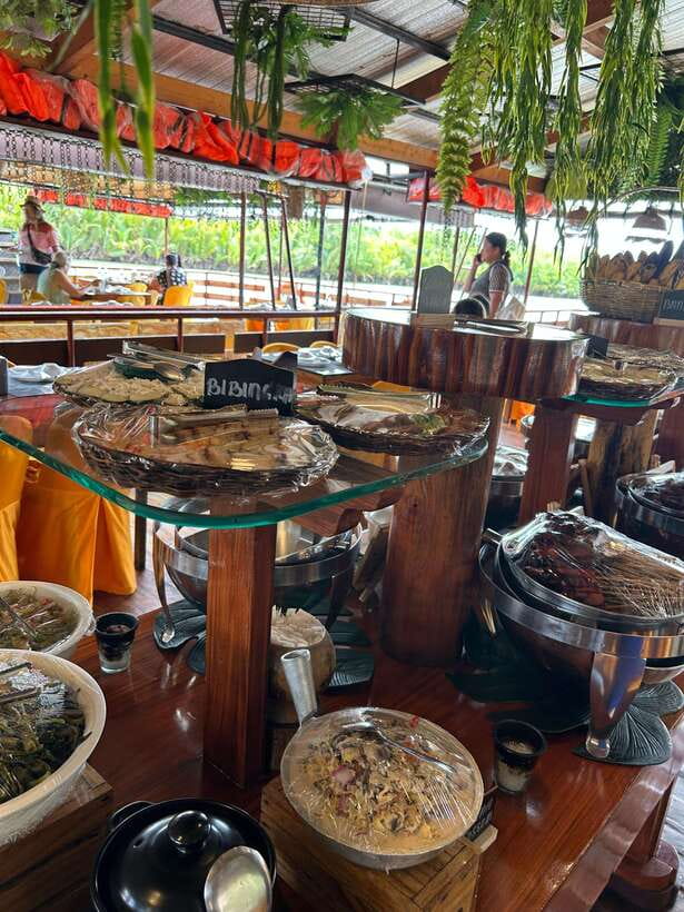 Bohol: Chocolate Hills Tour with Loboc River Cruise & Lunch - The road from Panglao to Bohol’s sights