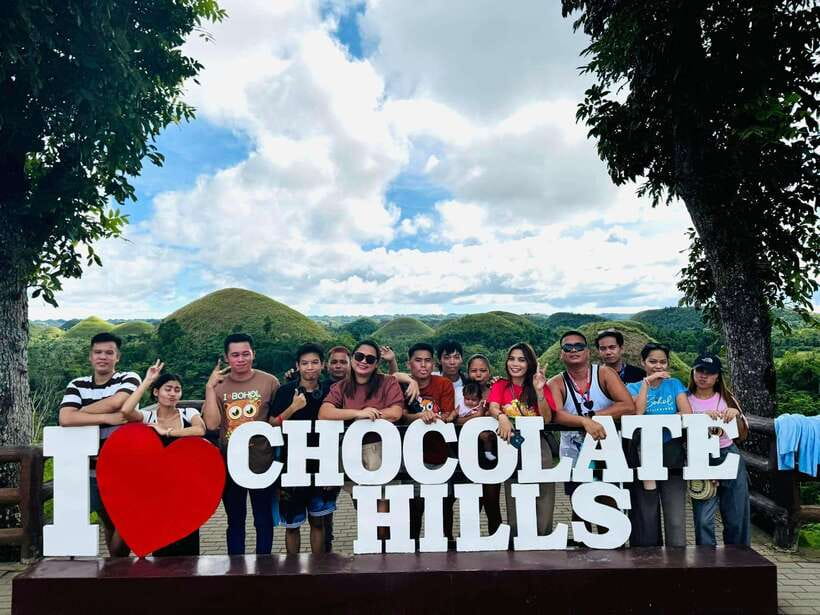Bohol: Chocolate Hills Tour - Meeting at Panglao and settling in