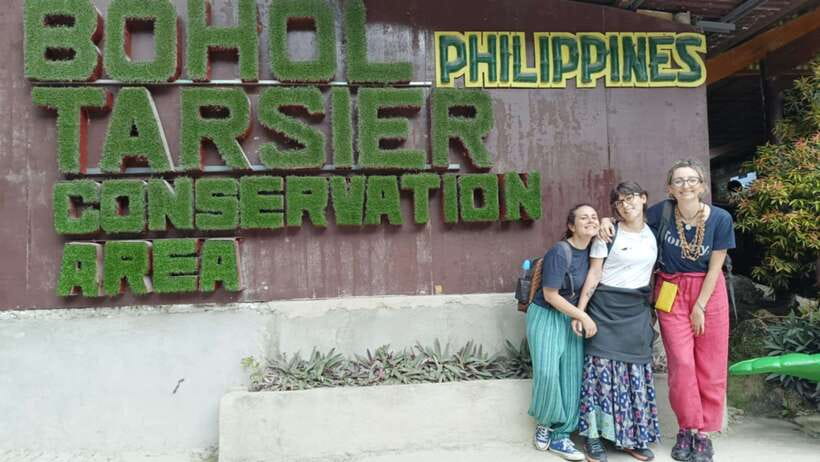 Bohol Countryside Day Tour w Lunch at Loboc River From Cebu - Meeting Bohol’s tiny tarsiers