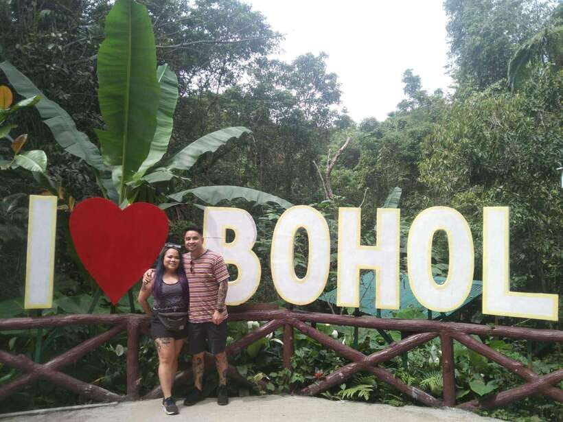 Bohol: Full Day Countryside Tour w Loboc River Lunch - Baclayon Church and its museum