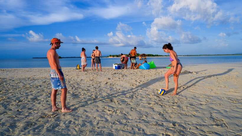 Bohol Virgin Island Sunset Tour - A golden-hour boat trip from Panglao