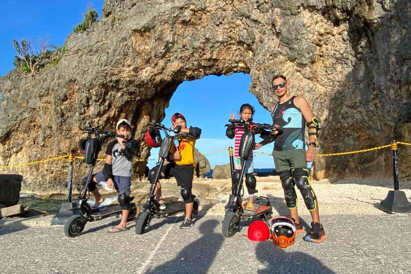 Boracay: Dualtron E-Scooter Ride - Starting at VIAJE and learning the scooter