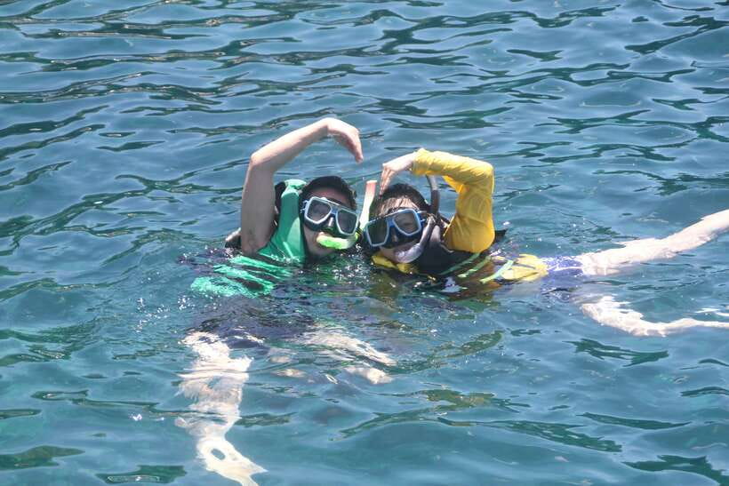 Boracay: Island and Beach-Hopping Boat Tour with Snorkeling - What makes this Boracay boat tour worth considering