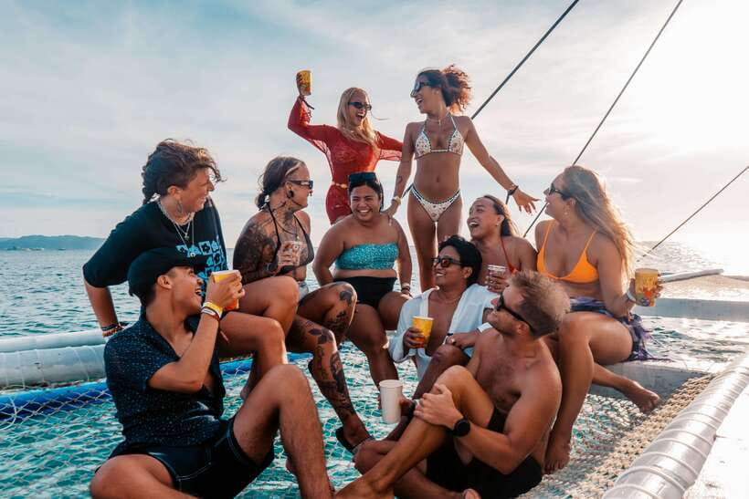 Boracay: Island Hopping & Cliff Jumping by Haqqy Life - What to pack and what to leave behind