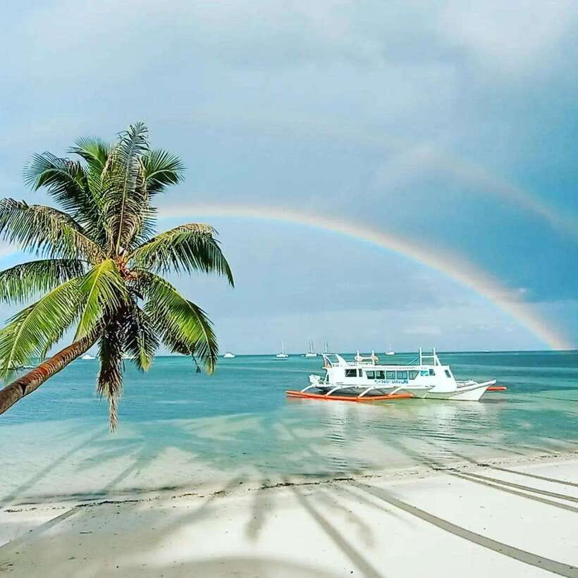 Boracay: Island Hopping | Pick-up at the Hotel - Puka Beach gives the morning a scenic start
