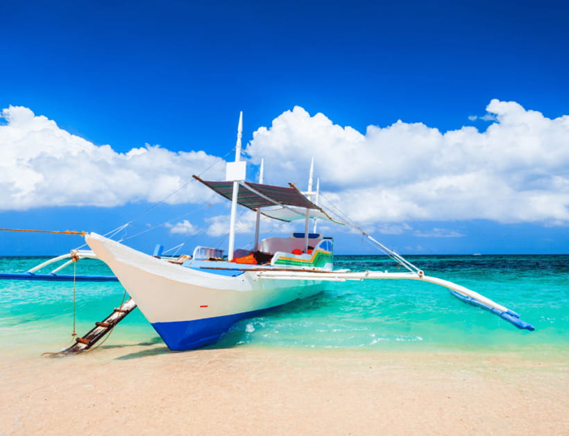 Boracay: Island Hopping with Buffet Lunch & ATV Adventure - Meeting up with the group in the right season
