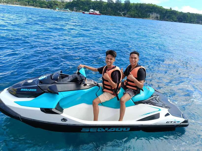 Boracay Jet Ski Adventure 30 minutes - Starting at Astoria Station 1 Beachfront