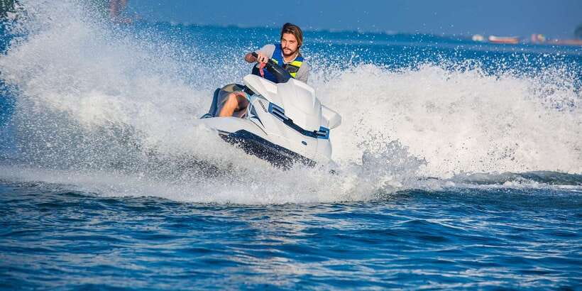 Boracay: Jet Ski Experience - Sharing one jet ski with two people