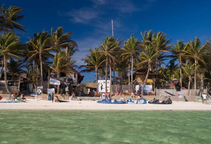 Boracay Kiteboarding Discovery Course - Why the two-person setup matters