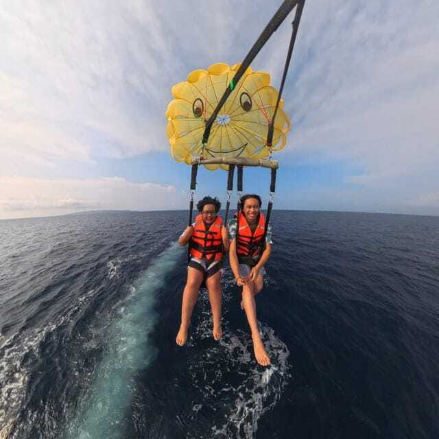Boracay: Parasailing Adventure with Insta 360-Degree Camera - Why the private-group format matters