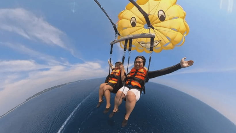 Boracay Parasailing with Insta 360 - What the 15-minute flight is really like