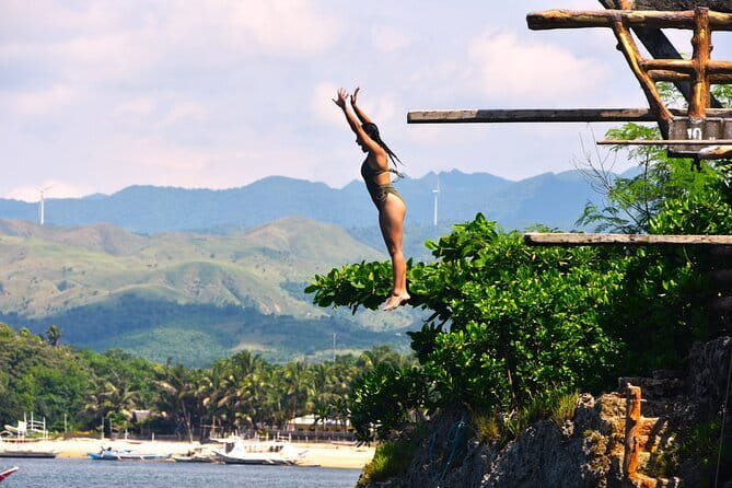 Boracay Private Island Hopping Premium with Lunch - Key points at a glance