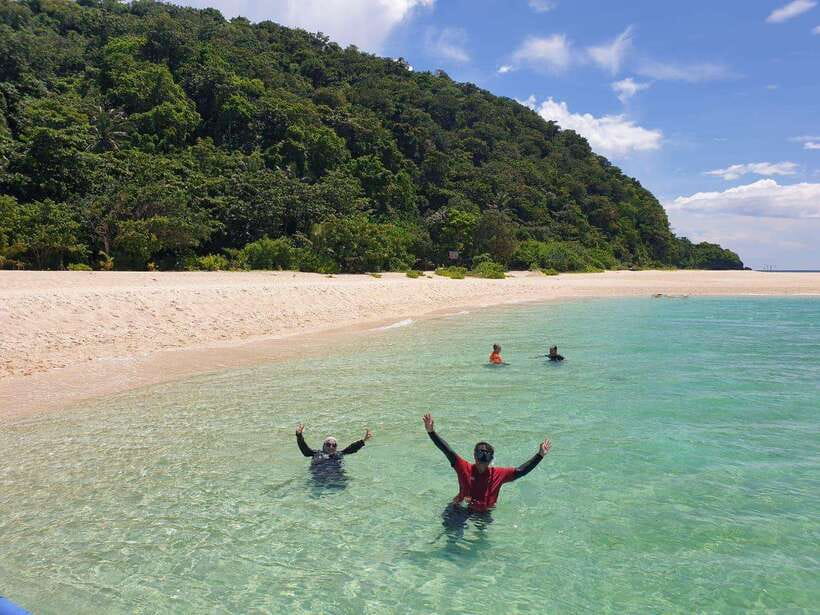 Boracay: Private Island Hopping & Snorkeling Tour - Key points before you book