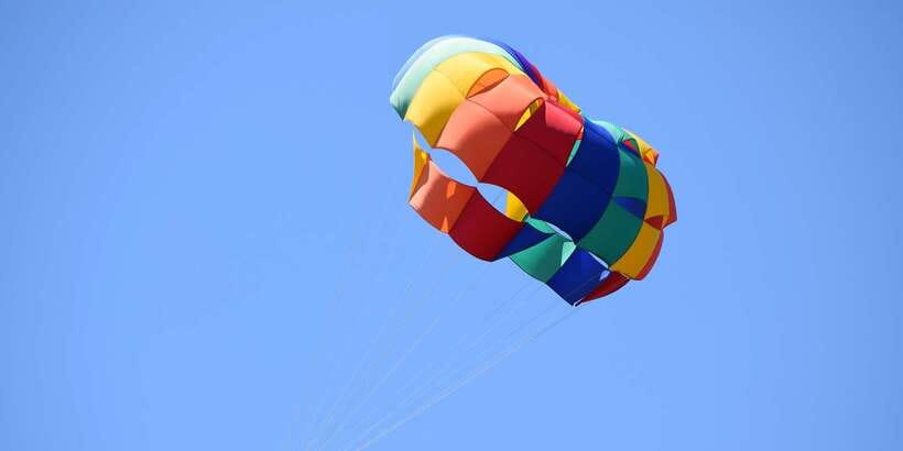Boracay: Solo or Tandem Parasailing Experience - What the Ratings Tell You to Watch For