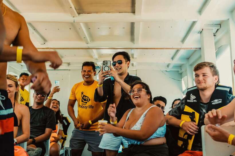 Boracay: Sunset Cruise Boat Party by Haqqy Life - What this Boracay sunset cruise is really like