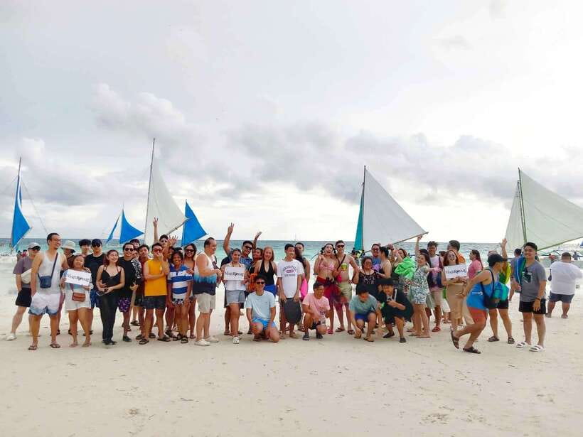 Boracay: Sunset Paraw Sailing Trip - What the $68 price really buys