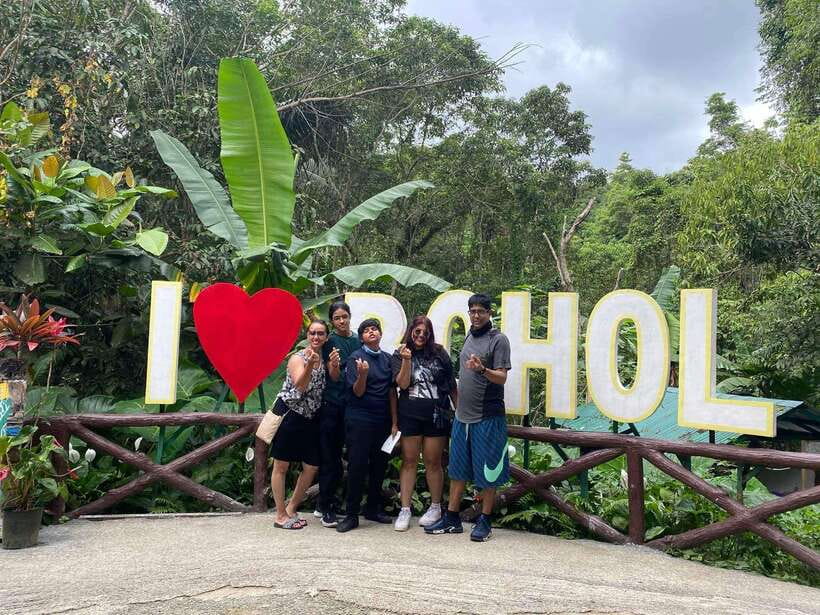 Cebu City: Bohol Countryside Tour with Loboc Cruise Lunch - Blood Compact Monument: a short historical stop