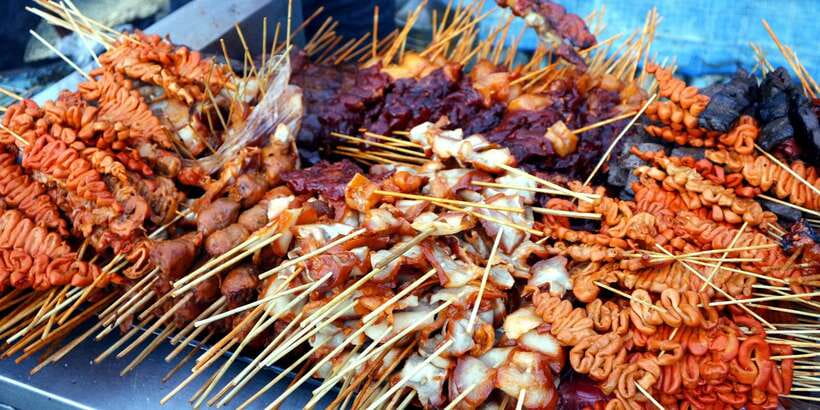 Cebu City: Historical, Local Cuisine & Mountain Guided Tour - Taoist Temple offers a quiet change of pace