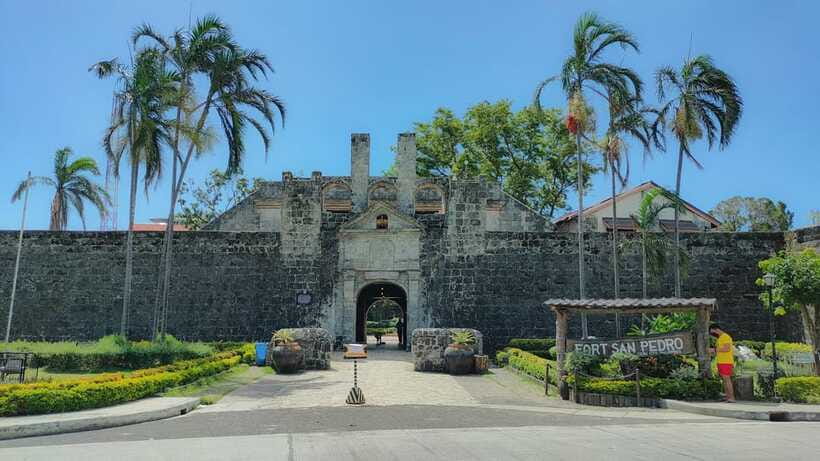 Cebu City Tour (Private Tour) - Fort San Pedro and the Cebu Heritage Monument