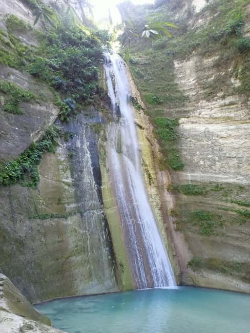 Cebu: Dao, Inambakan, Kawasan and Mantayupan Waterfalls Trip - Mantayupan Falls in Barili: the tall finish