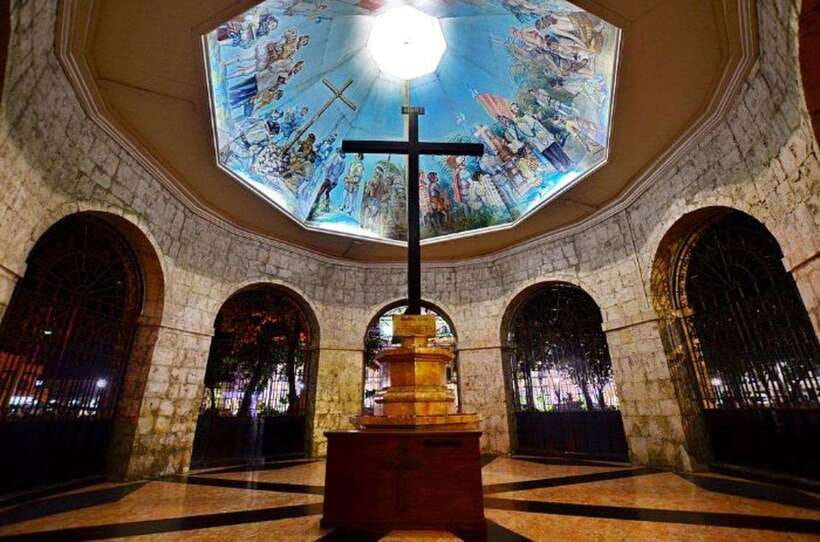 Cebu: Heritage Half-Day Tour: Explore Historic Landmarks - Inside the Basilica del Santo Niño