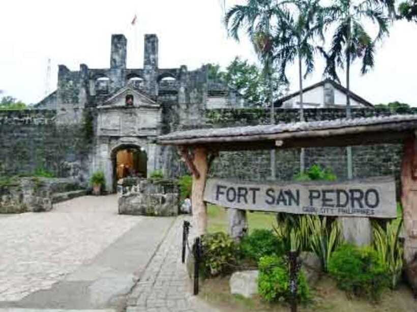 Cebu: Heritage Half-Day Tour: Explore Historic Landmarks - Colon Street, where old Cebu meets the present