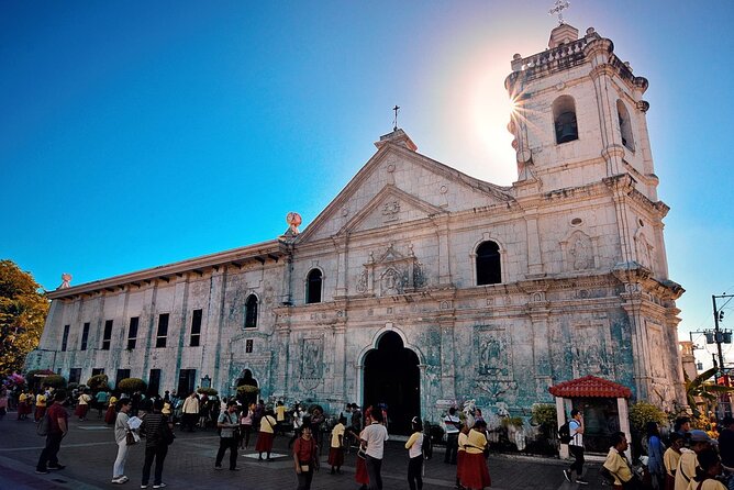 Cebu Historic and Views Tour Pickup Dropoff and Lunch (private) - Lunch, traffic, and the pace of a private day