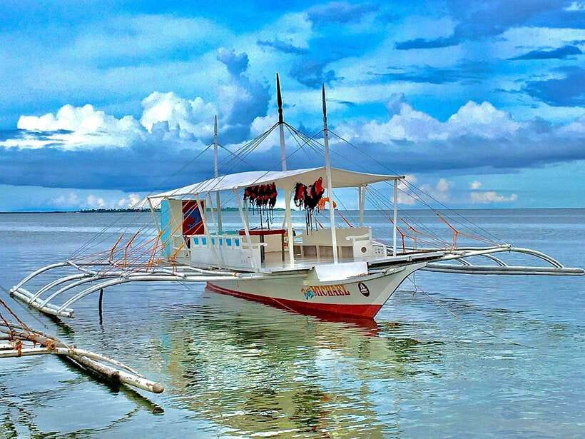 Cebu Island Hopping with Lunch - A six-hour route from Cebu City to three island stops