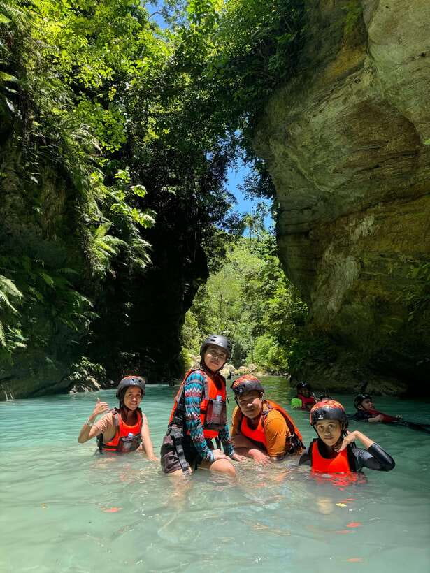 Cebu: Kawasan Falls Canyoneering & Zipline Experience - Why the zipline is a smart start