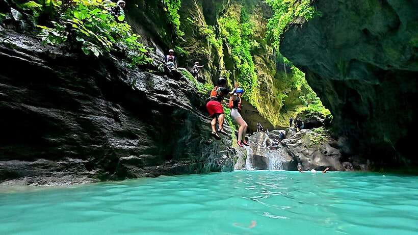 Cebu: Moalboal Sardine Run & Kawasan Falls Canyoneering - Is $105 a fair price?