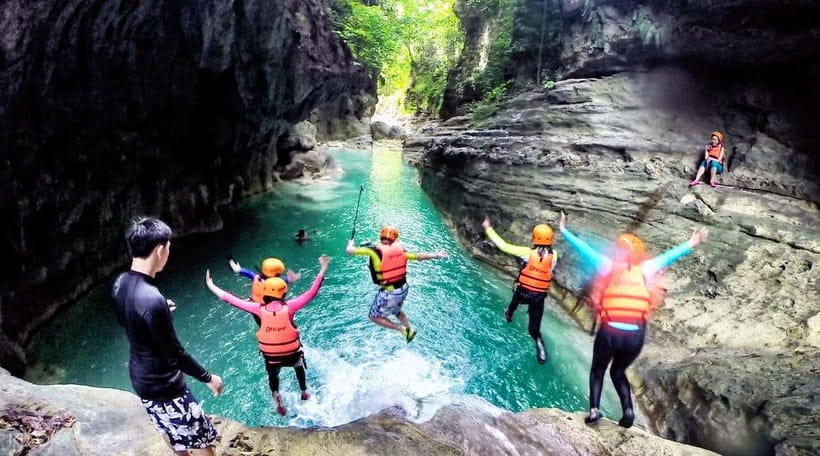 Cebu: Moalboal Sardines & Turtle Snorkeling and Canyoneering - Why the Moalboal sardine run is worth the early start