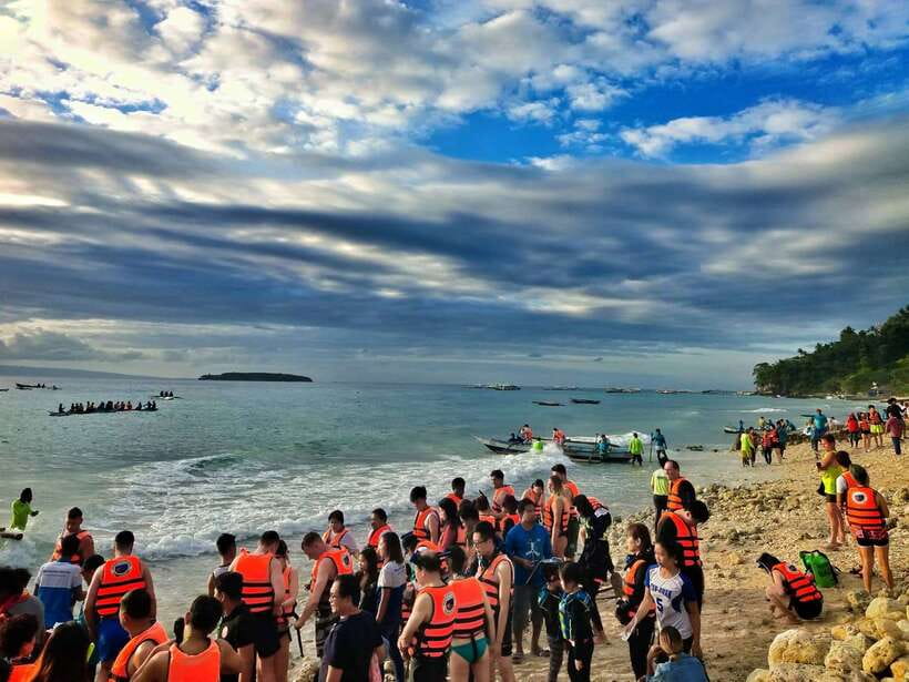 Cebu: Oslob Whale Shark Swimming - The long road from Cebu to Oslob