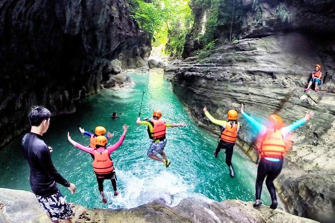 Cebu: Oslob Whale Shark Swimming and Kawasan Falls Canyoneering - Key points to know before booking