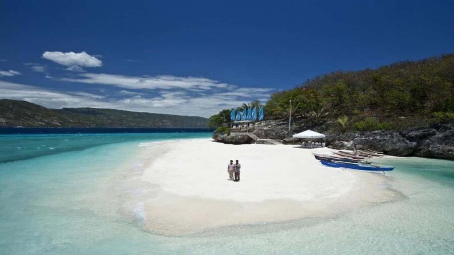 Cebu Oslob Whaleshark, Tumalog Falls&Sumilon Island(Private) - The three to four hour road trip from Cebu City