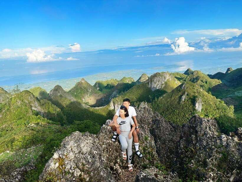 Cebu: Osmeña Peak hike and Sardines Run Snorkel adventure - Two Cebu highlights in one eight-hour day