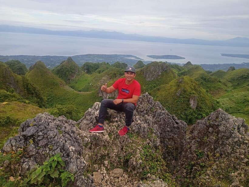 Cebu: Osmeña Peak hike and Sardines Run Snorkel adventure - The early road to Osmeña Peak