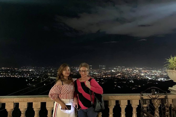 Cebu Steet food, historical and mountain tour - The Taoist Temple and the Heritage of Cebu Monument