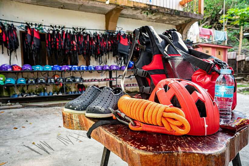 Cebu: Whale Shark Snorkeling & Kawasan Canyoning Tour - From Oslob to Kawasan Falls