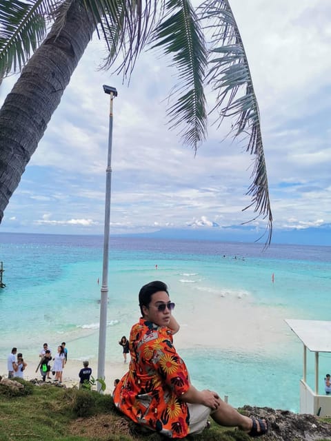 Cebu: Whaleshark Encounter, Tumalog Falls & Sumilon Sandbar - Sumilon Island and its changing sandbar
