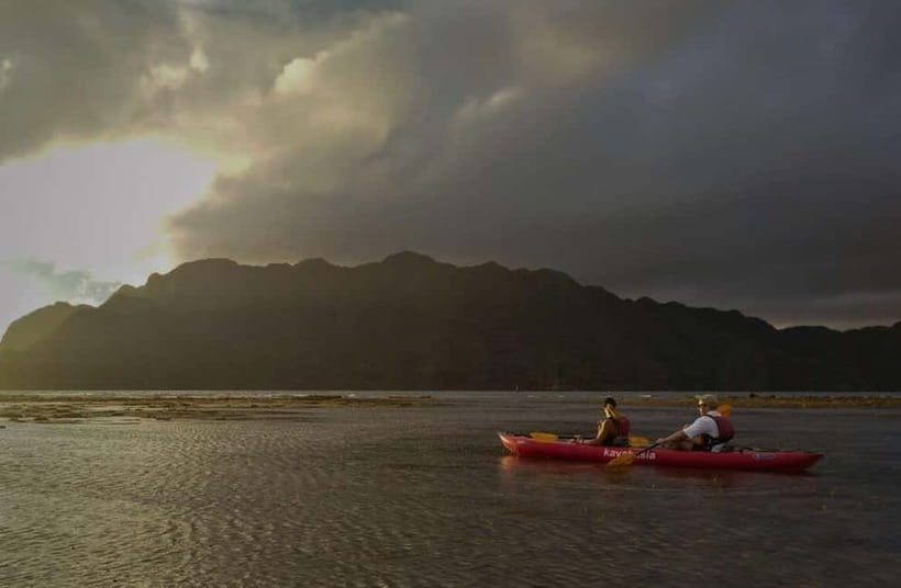 Coron: Coron Island Sunset Kayaking trail - 3:15 PM pickup and a quick trip to the launch point