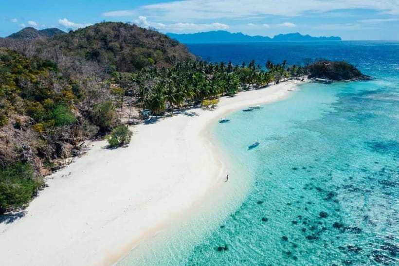 Coron: Island Escapade Tour with Lunch - Shared pickup requires a little alertness